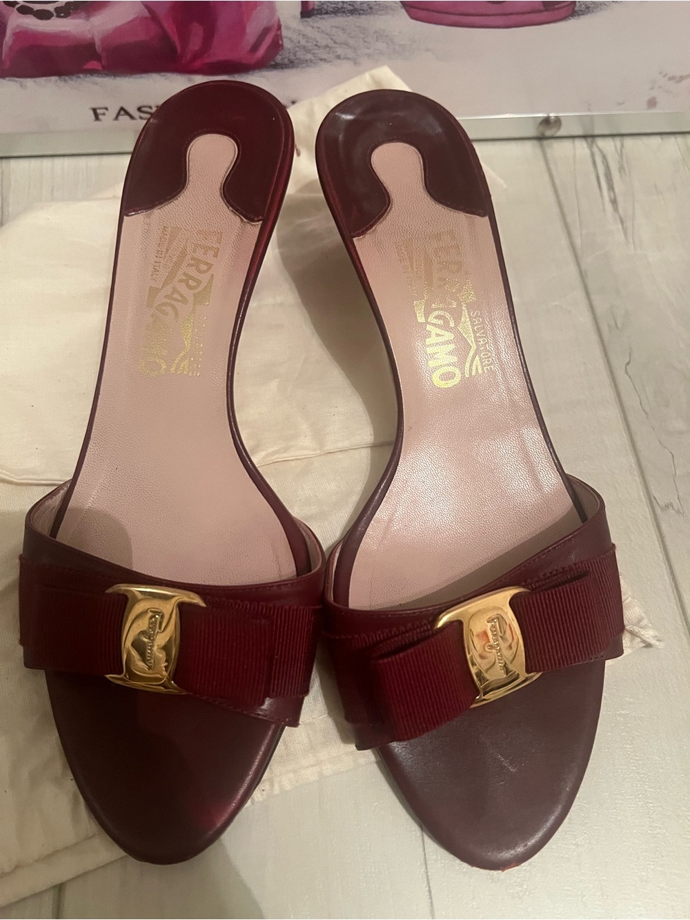 Salvatore Ferragamo Women's Burgundy Vara Bow Slide Sandals
